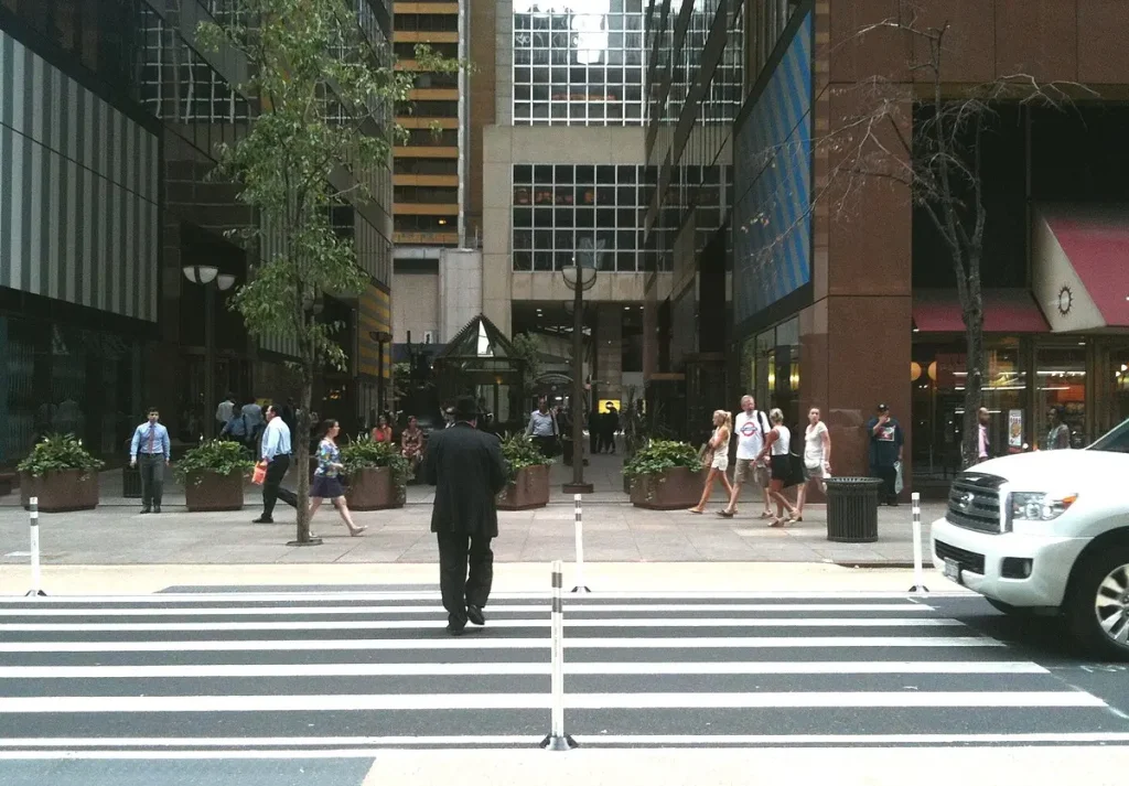 6 1/2 Avenue